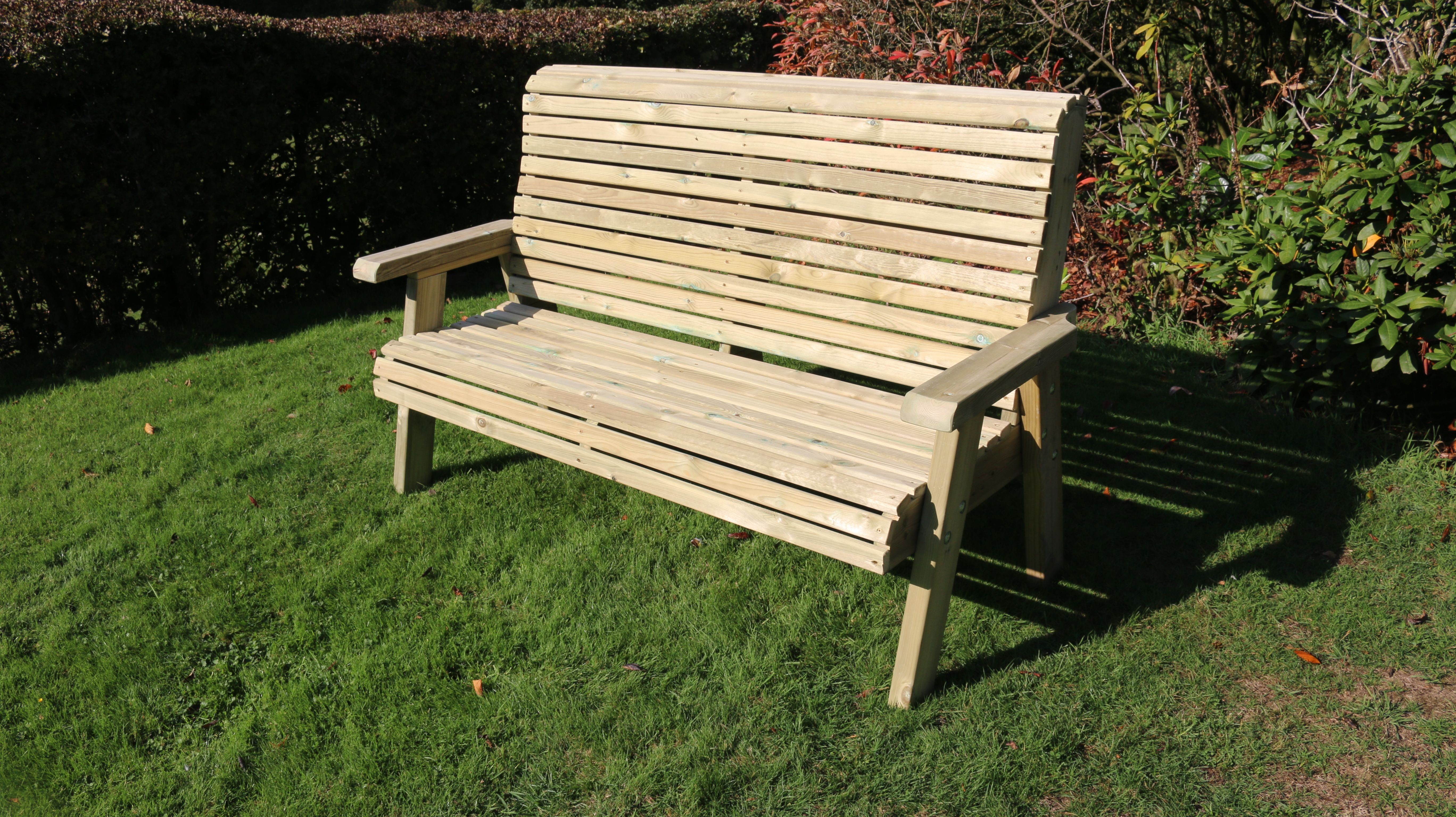 Selby 3 Seat Traditional Bench